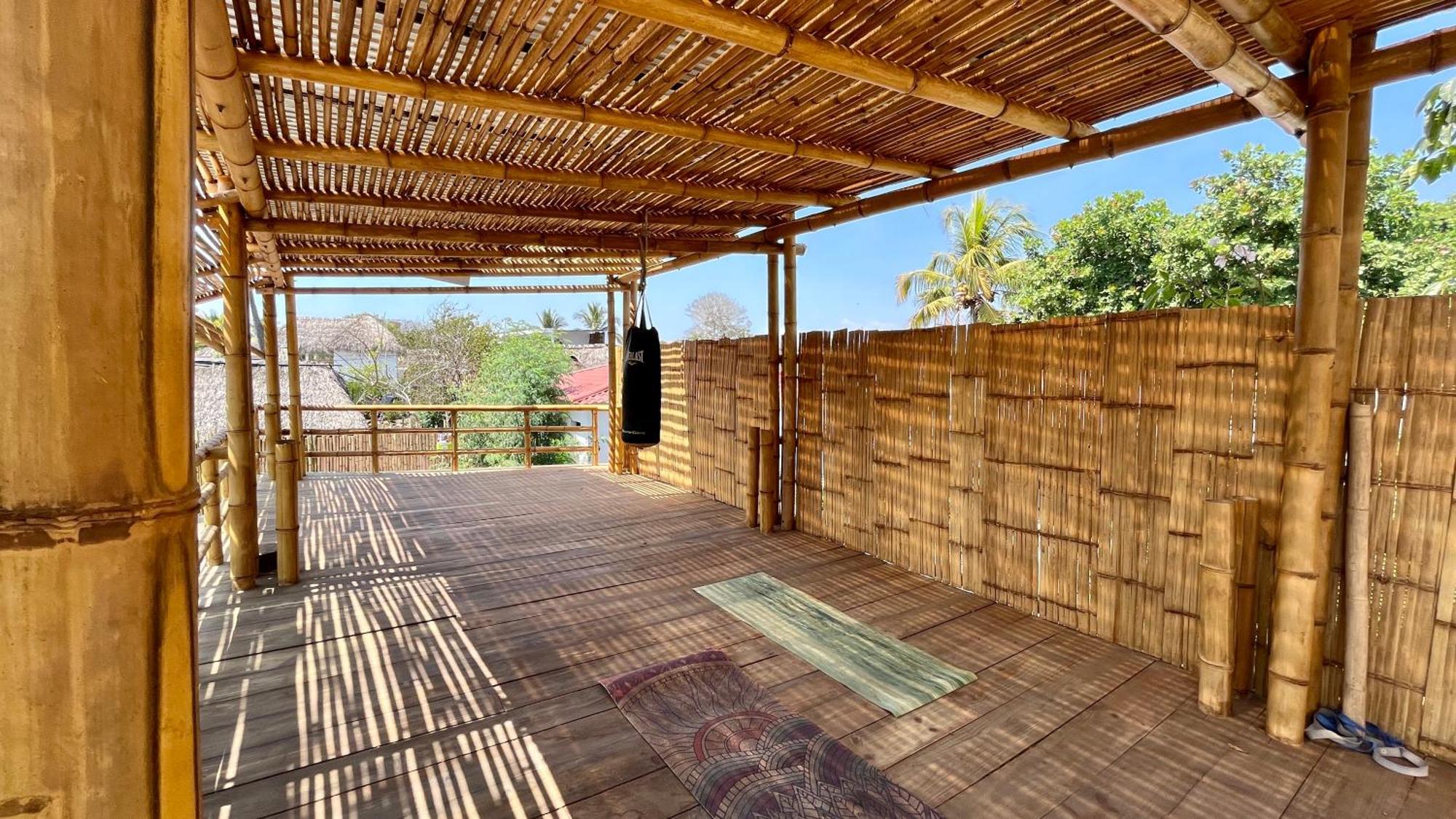Shanti Surf Camp Эль-Паредон-Буэна-Виста Экстерьер фото